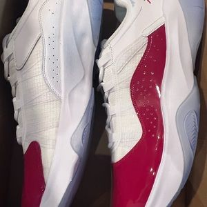 Air Jordan 11 CMFT Low